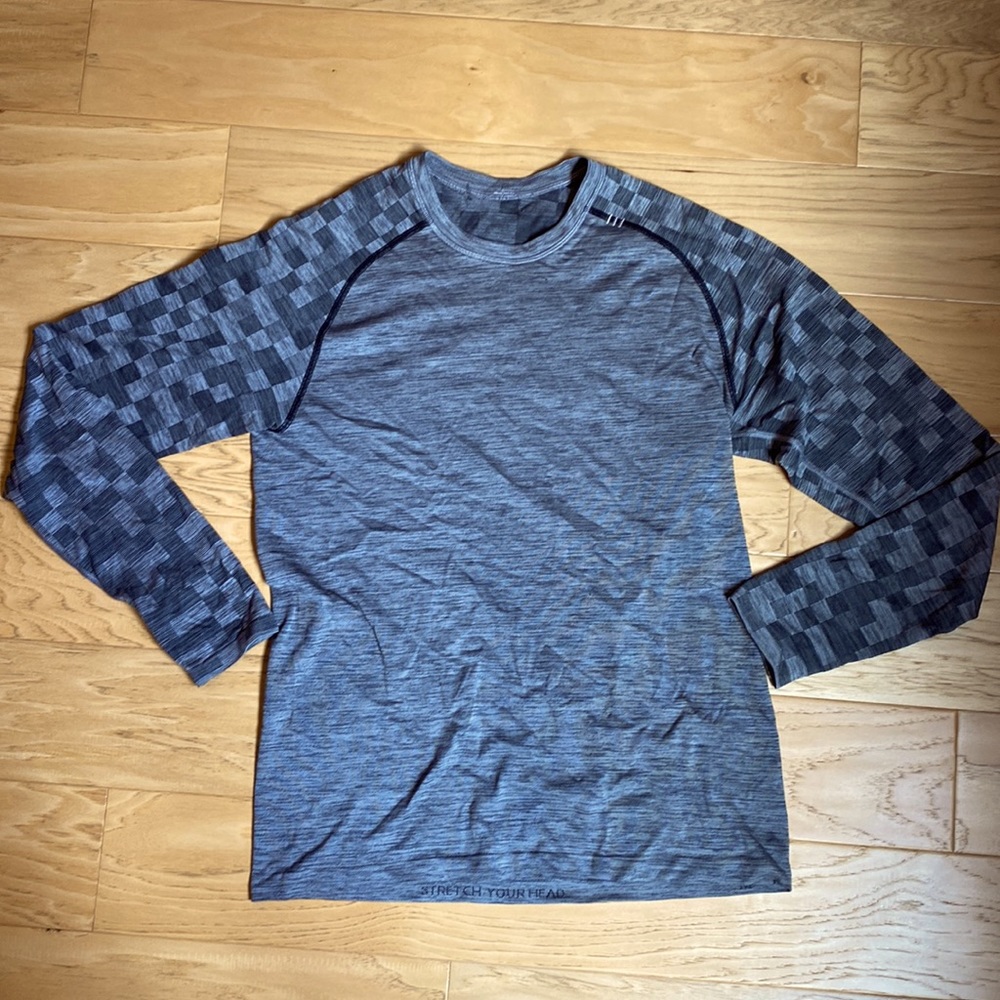 Lululemon long sleeve shirt.